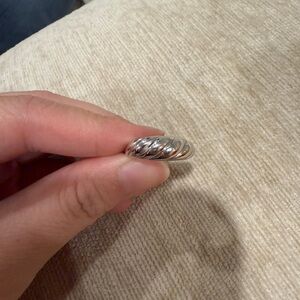 Mejuri Croissant Dome ring 14 White Gold